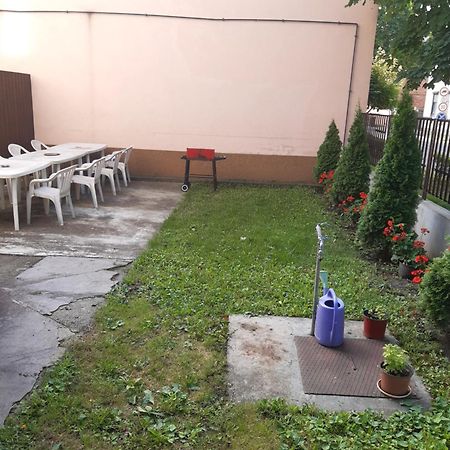 Apartamento Sasfeszek Hajdúszoboszló Exterior foto