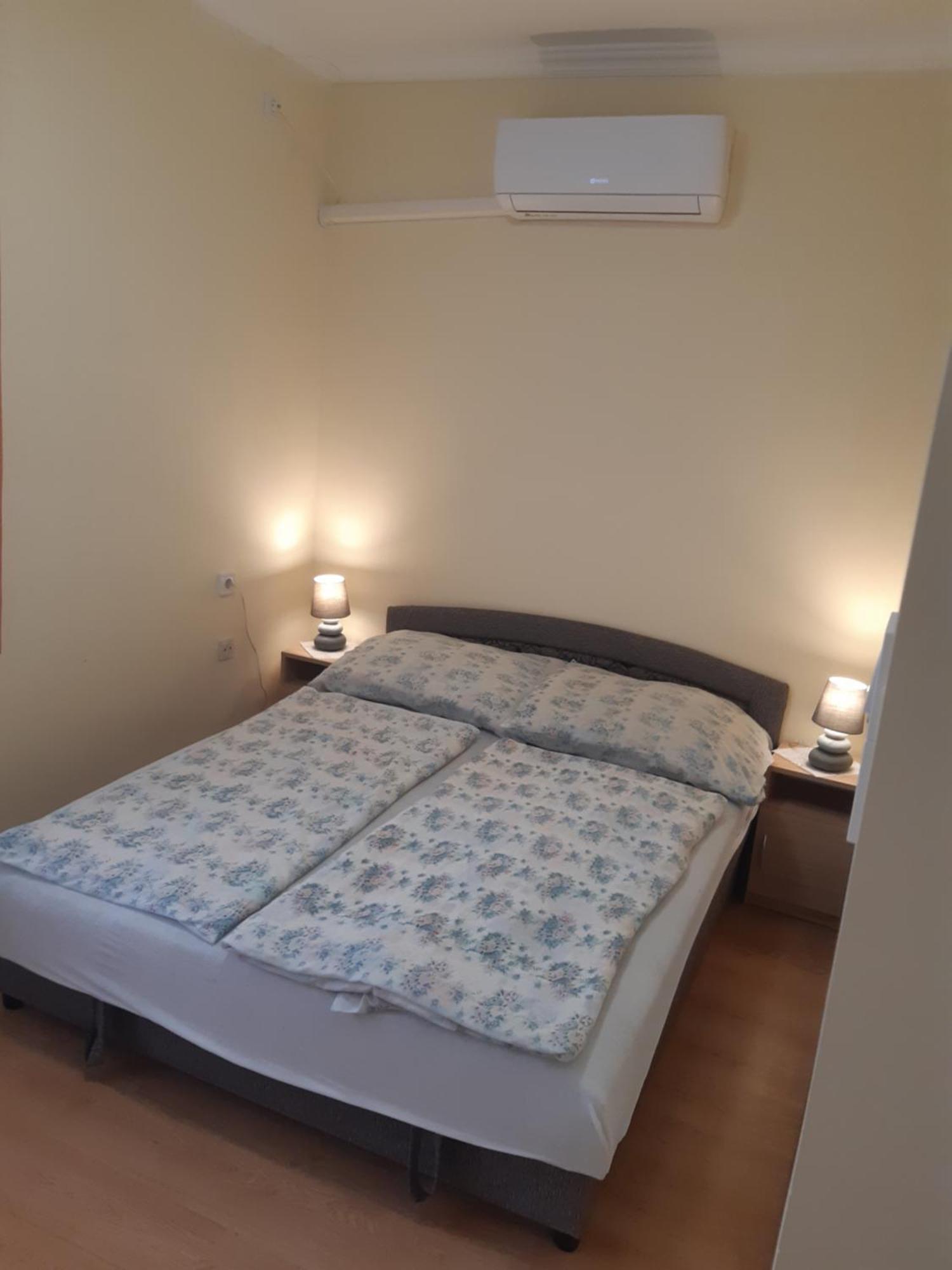 Apartamento Sasfeszek Hajdúszoboszló Exterior foto